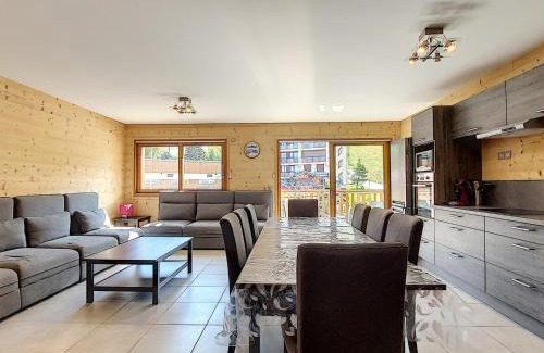 La Toussuire Apartment | Magnifique appartement 3 chambres, balcon sud, parking, non-fumeur - FR-1-416-75