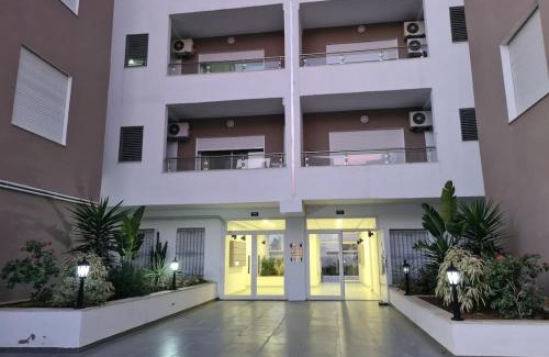 Cite La Gazelle Apartment | Magnifique appartement avec vue dégagée, près de l'aéroport et parking privé