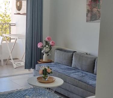 Cite La Gazelle Apartment | Magnifique appartement avec vue dégagée, près de l'aéroport et parking privé