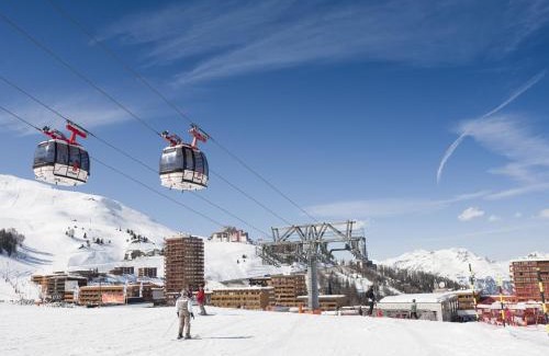 Plagne Centre Apartment | Magnifique appartement rénové avec balcon et Wifi à Plagne Centre - FR-1-455-169