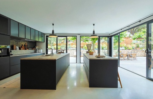 Cassis Villa | Magnifique Bastide Moderne Entièrement Rénovée Avec Piscine