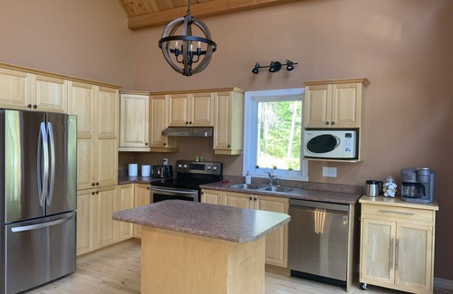 Mauricie Ski Chalet | Magnifique Chalet En Bord De Rivière