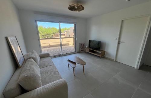Agde Apartment | Magnifique T2 avec piscine partagée à Agde