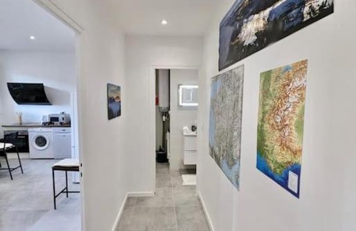 Secteur 1 Apartment | Magnifique T2 refait à neuf - Calme & Tout Equipé avec Parking