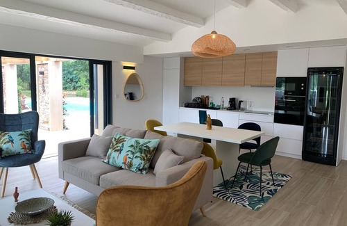 Cogolin House | Magnifique Villa de Charme au Cœur des Vignes