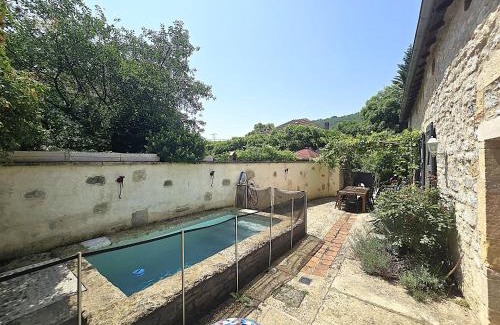 Saint-Antonin Noble Val House | Magnifique villa en pierres au cœur de Saint Antonin Noble Val - Piscine et jardin privés -10 personnes