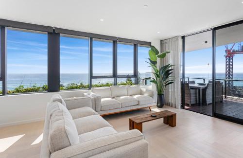 Palm Beach Apartment | Magnoli - Hosted by Burleigh Letting