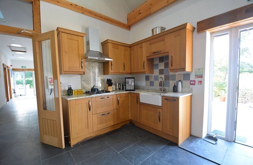Newquay Cabin | Magnolia Dog - A luxury couples+ Yurt on a stunning historic estate near Newquay. Dog friendly
