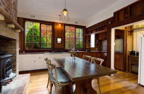 Olinda Apartment | Magnolia Gardens - 2 Perrins Creek Rd Olinda