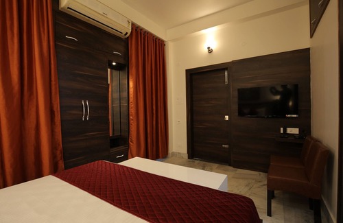 Sualkuchi House | Magnolia Inn Guest house with partial or entire property allocation.