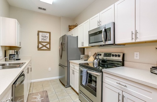 Windsor Hills Condo | Magnolia Style Condo at Windsor Hills with Disney Theme Bunk Room