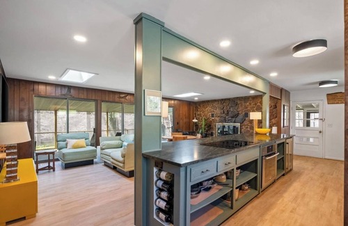 Logan House | MAGNOLIA TRACE Lakefront Bliss: Rustic Stone Cottage Retreat on 5 Ac- Fiber WiFi