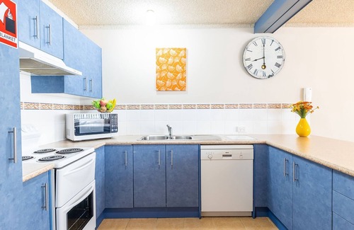 Nelson Bay Apartment | Magnus Gardens, 10,7 Magnus Street - Beautiful unit close to town with air con and Wi-Fi