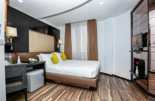 Tahachal Hotel | Mahabir Palace