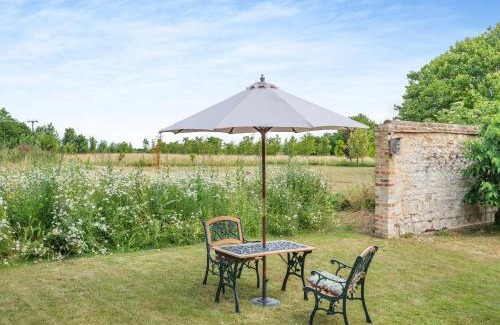 Thistley Green House | Mahalia
