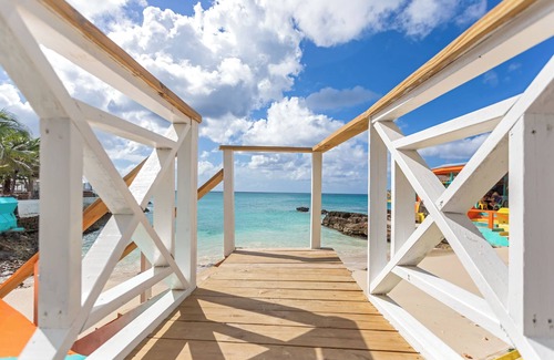Maho Condo | Maho Beach House - Spacious 1 Bedroom Suite