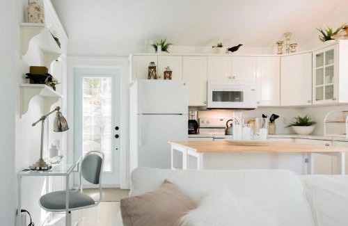 Mahone Bay Apartment | Mahone Bay Hide-Away