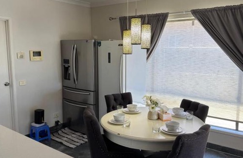 Truganina House | Mahzan on Dromana Room 2