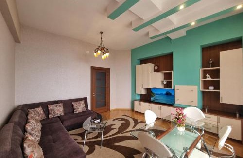 Baku Old Town Apartment | Maiden seaside by Bakuapart