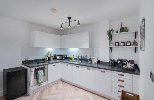 The Westside Apartment | Mailbox 2 bed Apartment Birmingham City Centre - Free Parking