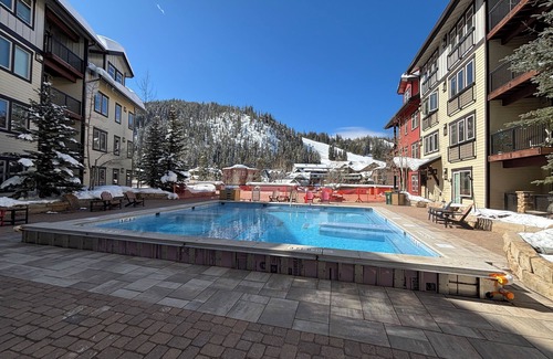 Winter Park Condo | Main Level Private Entry-Steps from slopes