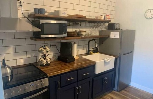 Ludlow Apartment | Main St Studio - Newly Updated!