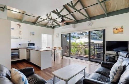 Point Lookout Apartment | Main Stay - Your family will be close to everything!