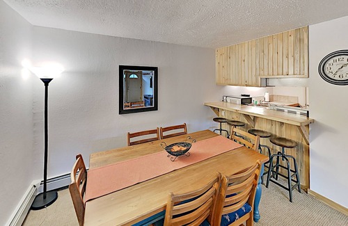 Historic District Condo | Main Street Suite w/Beautiful View of Tenmile Range, Free WiFi - Walk to Gondola