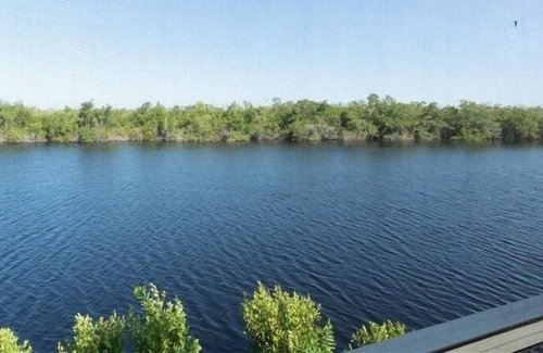 Hammock Bay Condo | Mainsail (2-Bedroom Condo) with Pool by RedAwning