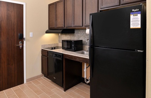 Meridian Hotel | MainStay Suites Meridian - Bonita Lakes