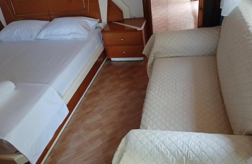 Himare Apartment | Mairymairy