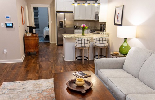 Hot Springs Condo | Maison 226 Count Basie Suite