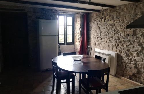 Cordes-sur-Ciel House | Maison atypique à Cordes-Sur-Ciel 2 chambres