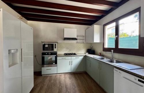 Etang Sale Les Bains House | Maison au charme créole - Accès privé à la plage
