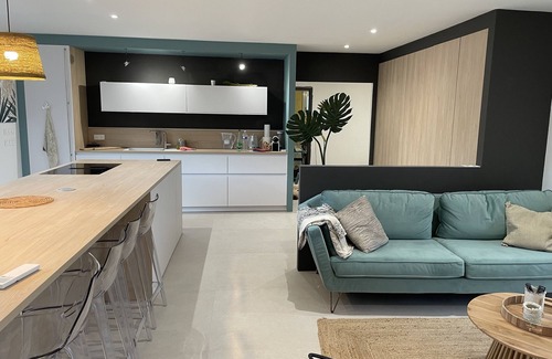 Marseillan House | Maison Céladon Piscine Bord D'étang