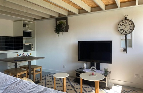 Saint-Morillon House | Maison Cabane - Gite D'ici et D'ailleurs 2-