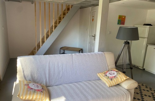 Saint-Morillon House | Maison Cabane - Gite D'ici et D'ailleurs 2-
