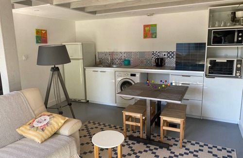 Saint-Morillon House | Maison Cabane - Gite D'ici et D'ailleurs 2-