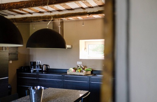 Pernes-les-Fontaines Villa | MAISON CECILE - LUXURY VILLA + HEATED POOL + CONCIERGE SERVICE