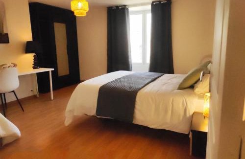 La Bouexiere House | Maison centre bourg L'écrin vatosoa 7 à 9 voyageurs