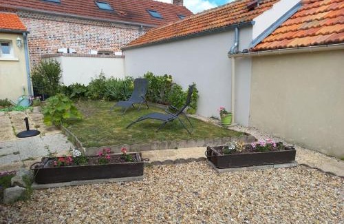 La Ferte-Saint-Aubin House | maison chaleureuse solognote mitoyenne