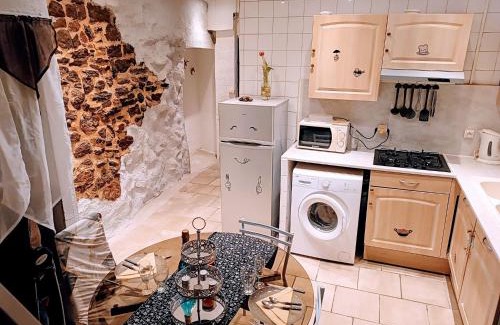 Capendu House | Maison chaleureuse à Capendu avec cheminée et jardin
