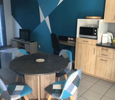 Hourtin Apartment | Maison chaleureuse lac & mer