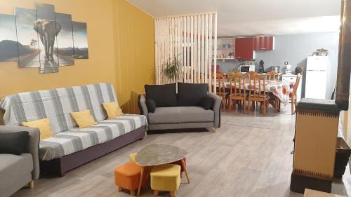 La Plaine des Cafres House | Maison charmante a La Plaine des Cafres avec cheminee