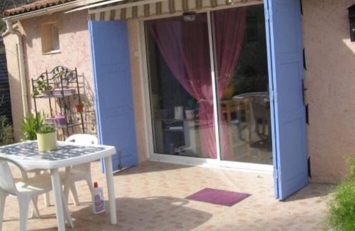 Toulon House | Maison Cigalon 4 pers dans la pinède, var, Toulon, plage, piscine, clim, pinede