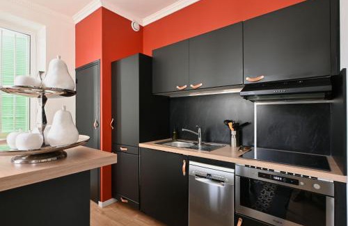 Route d'Arles Apartment | Maison climatisée Gare à 10 min, idéale familles MaisonCarréeConciergerie