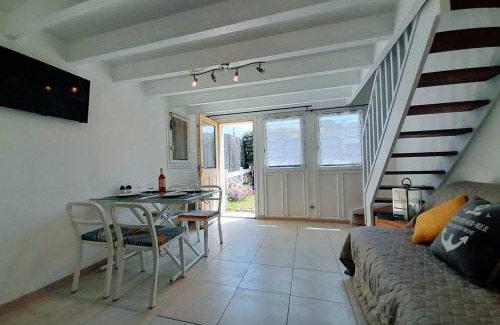 La Trinite-sur-Mer Villa | Maison cosy 3 pièces avec terrasse à 800m de la plage - Wifi, lave-vaisselle, parking public - FR-1-477-238