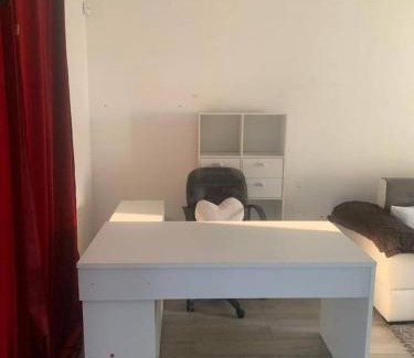 Montfermeil House | Maison cosy avec jacuzzi a Montfermeil
