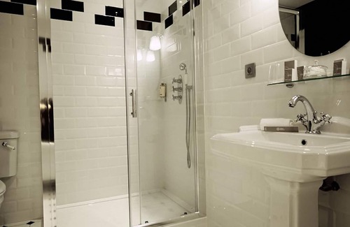 Les Serres - Vivier Hotel | Maison d'Anthouard