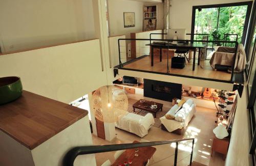 Villeneuve-les-Avignon Villa | Maison d'architecte avec vue sur les Alpilles